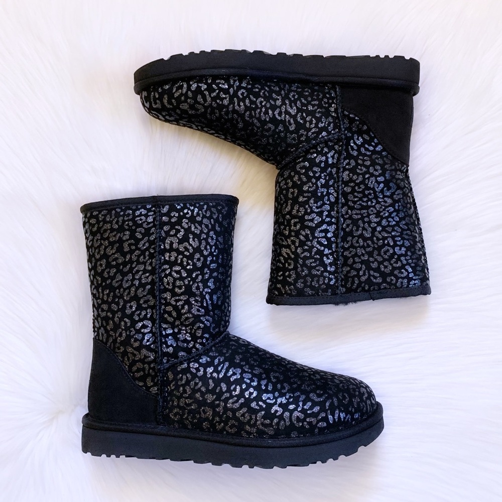 UGG Women’s Classic Short Snow Leopard Black Boots - Picture 2 of 8